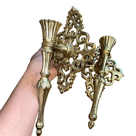 Vintage Hollywood Regency Ornate Gold Floral Scroll Cast Metal Sconces Set Of 2 - Picture 7 of 10